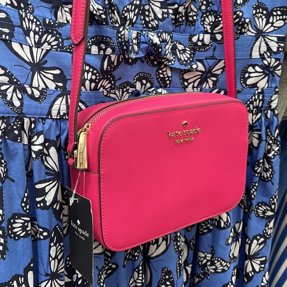 Kate Spade Staci Women’s Crossbody Mini Camera Bag
Color: Deep Hibiscus
NWT - Picture 2 of 16